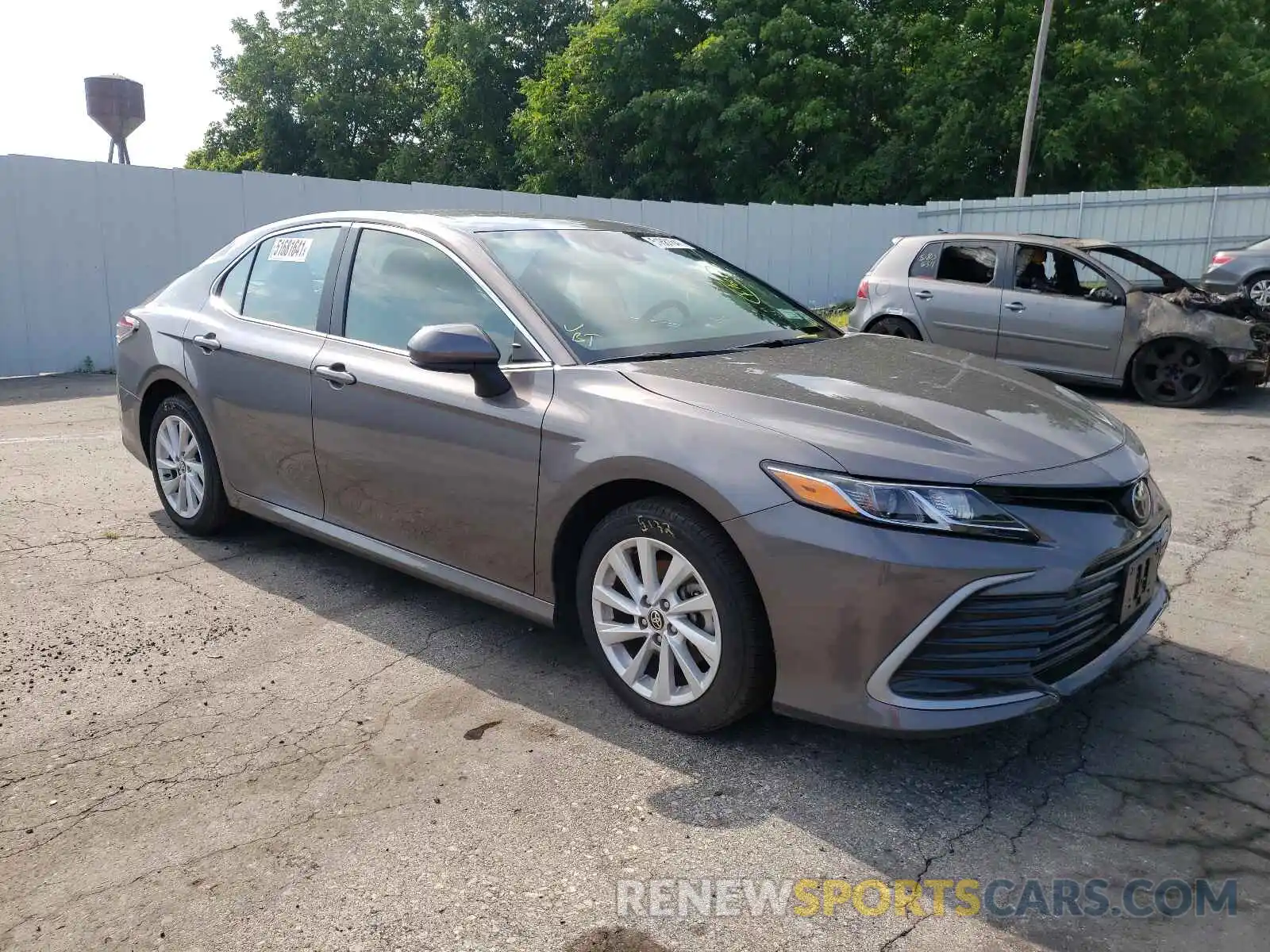 1 Photograph of a damaged car 4T1C11BK5MU025632 TOYOTA CAMRY 2021