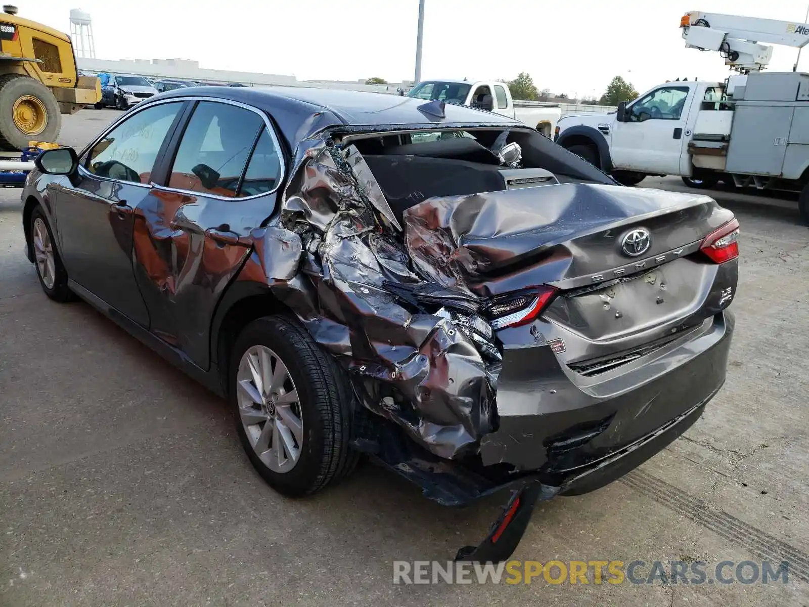 3 Photograph of a damaged car 4T1C11BK6MU021816 TOYOTA CAMRY 2021