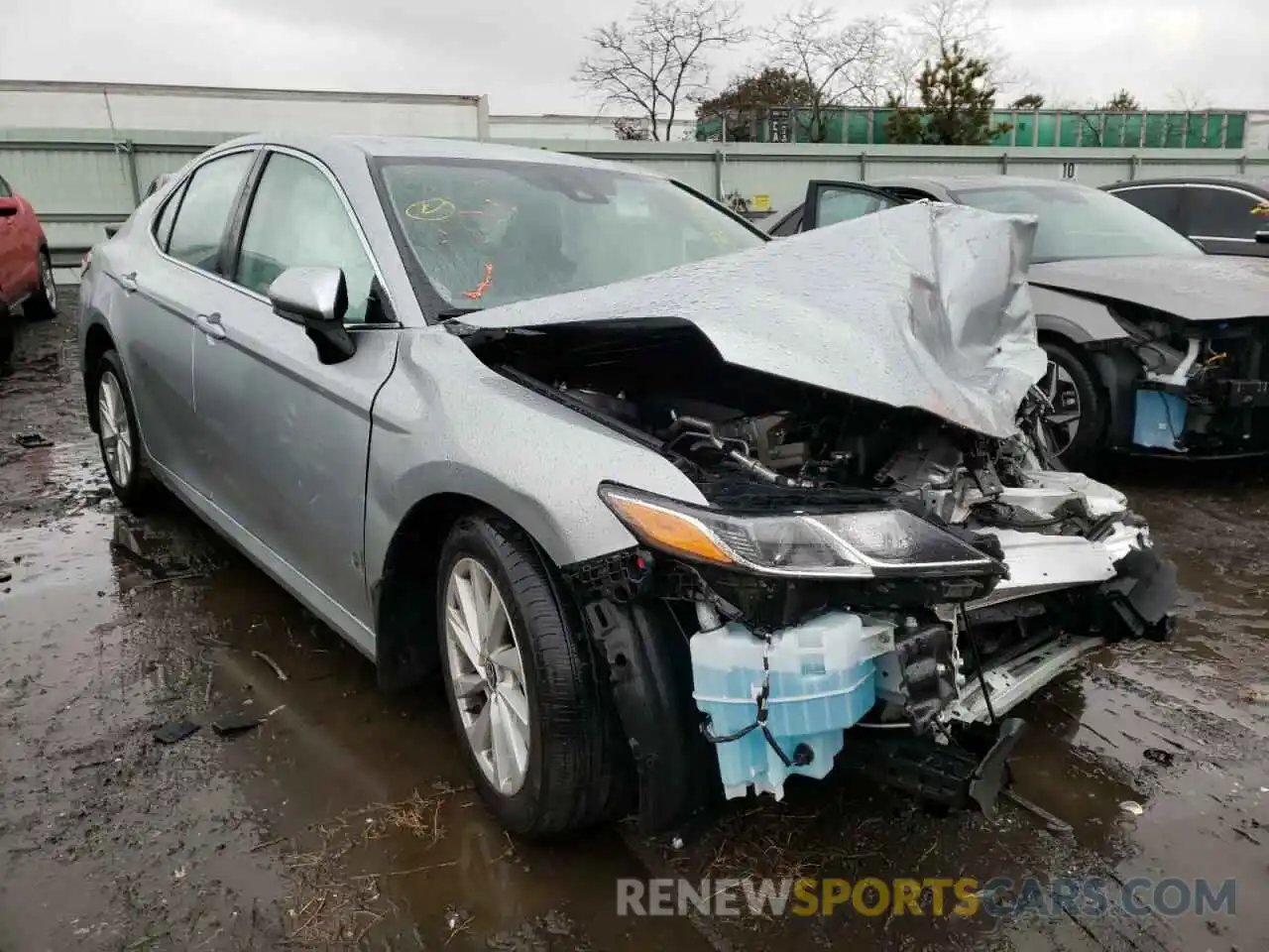 1 Photograph of a damaged car 4T1C11BK7MU019850 TOYOTA CAMRY 2021