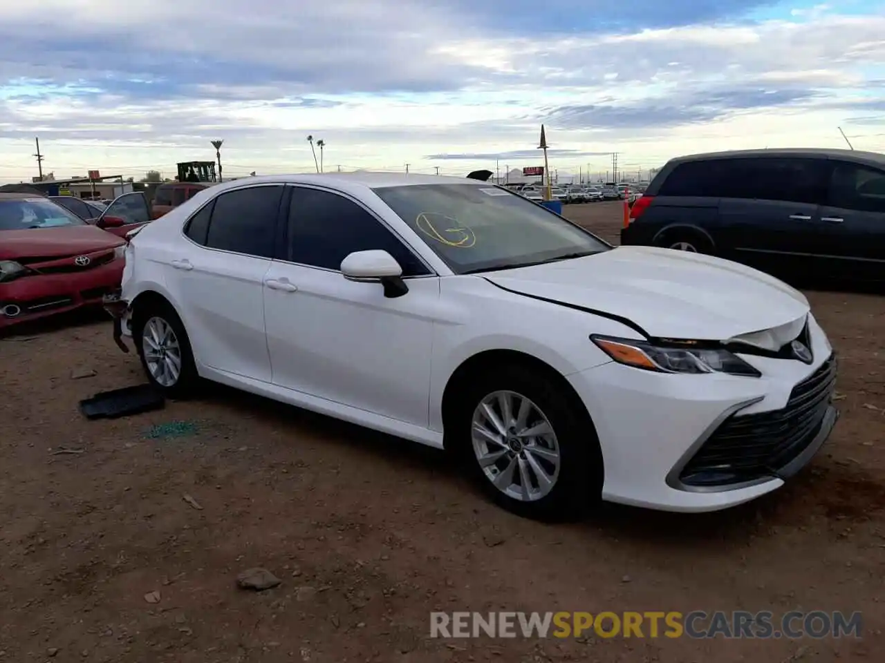 1 Photograph of a damaged car 4T1C11BK7MU021601 TOYOTA CAMRY 2021