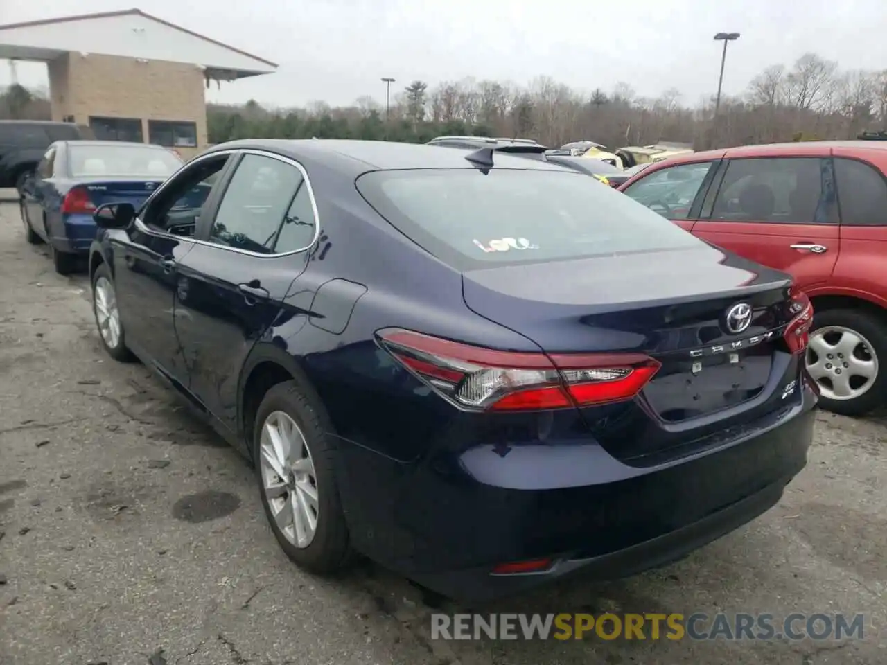 3 Photograph of a damaged car 4T1C11BK7MU021808 TOYOTA CAMRY 2021