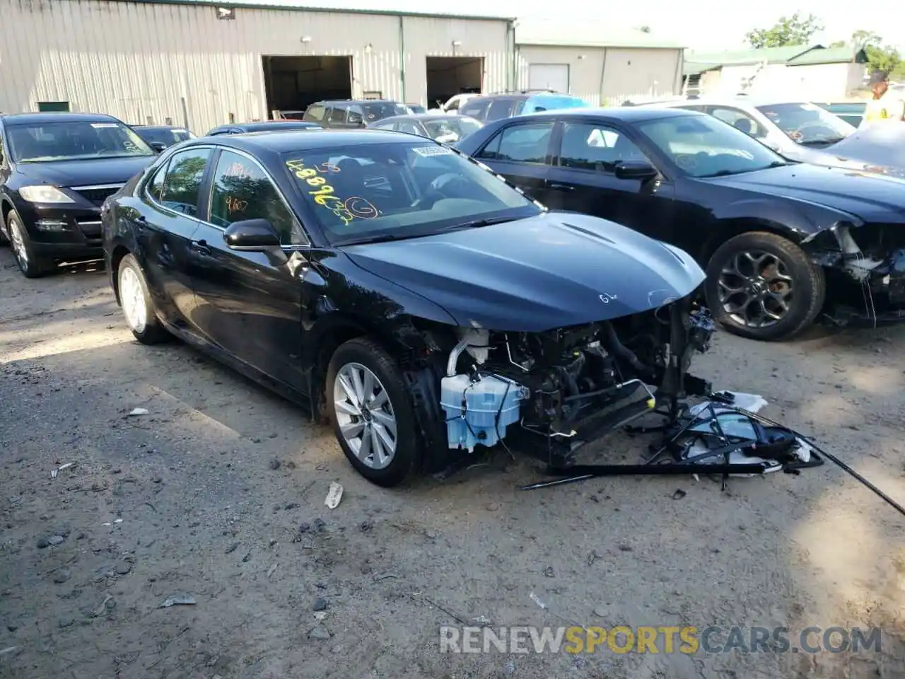 1 Photograph of a damaged car 4T1C11BK7MU040438 TOYOTA CAMRY 2021