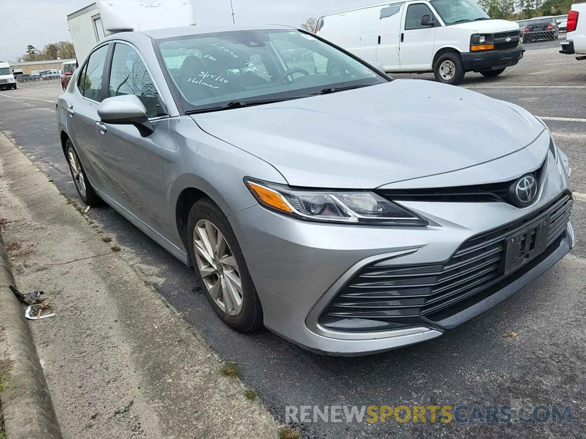 25 Photograph of a damaged car 4T1C11BK8MU027374 TOYOTA CAMRY 2021