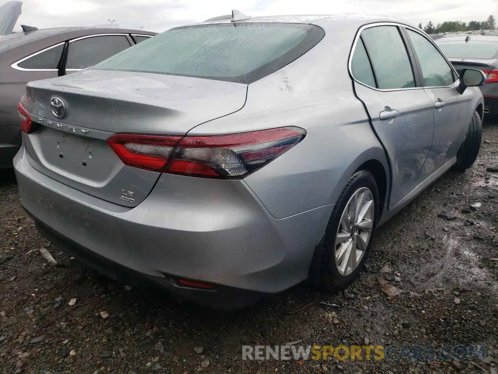 4 Photograph of a damaged car 4T1C11BK8MU031036 TOYOTA CAMRY 2021