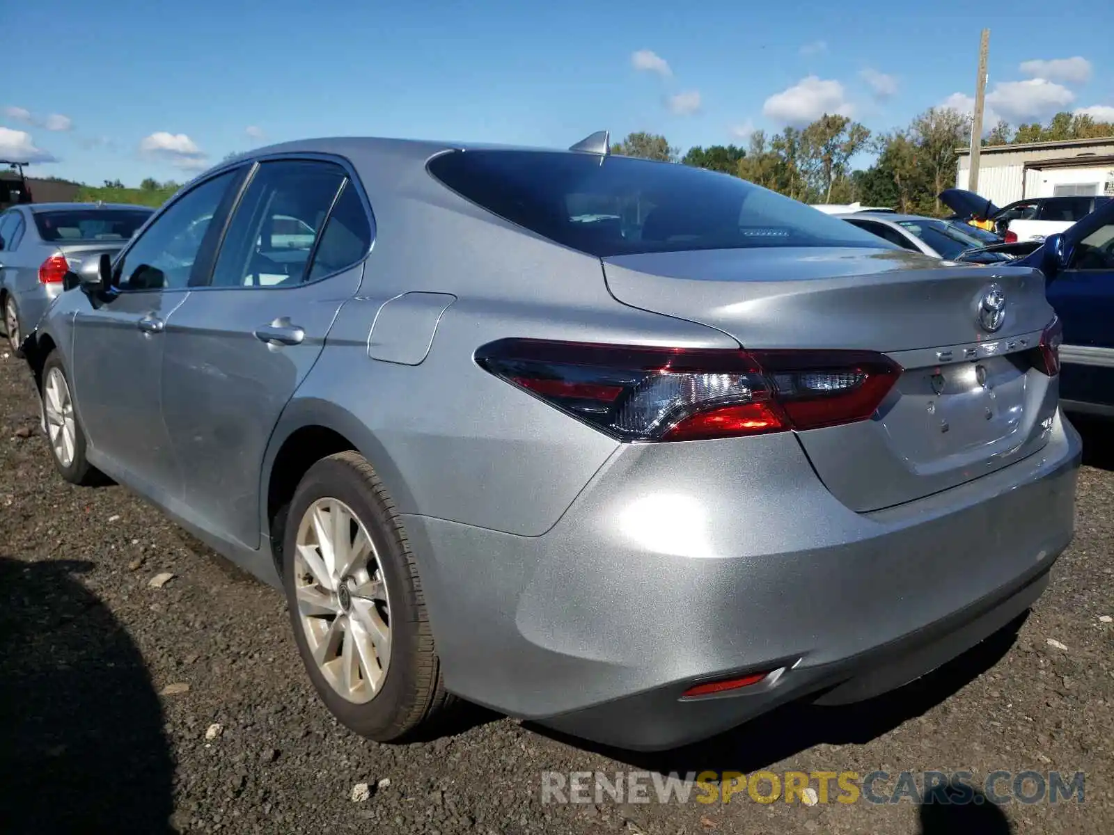 3 Photograph of a damaged car 4T1C11BK8MU035197 TOYOTA CAMRY 2021