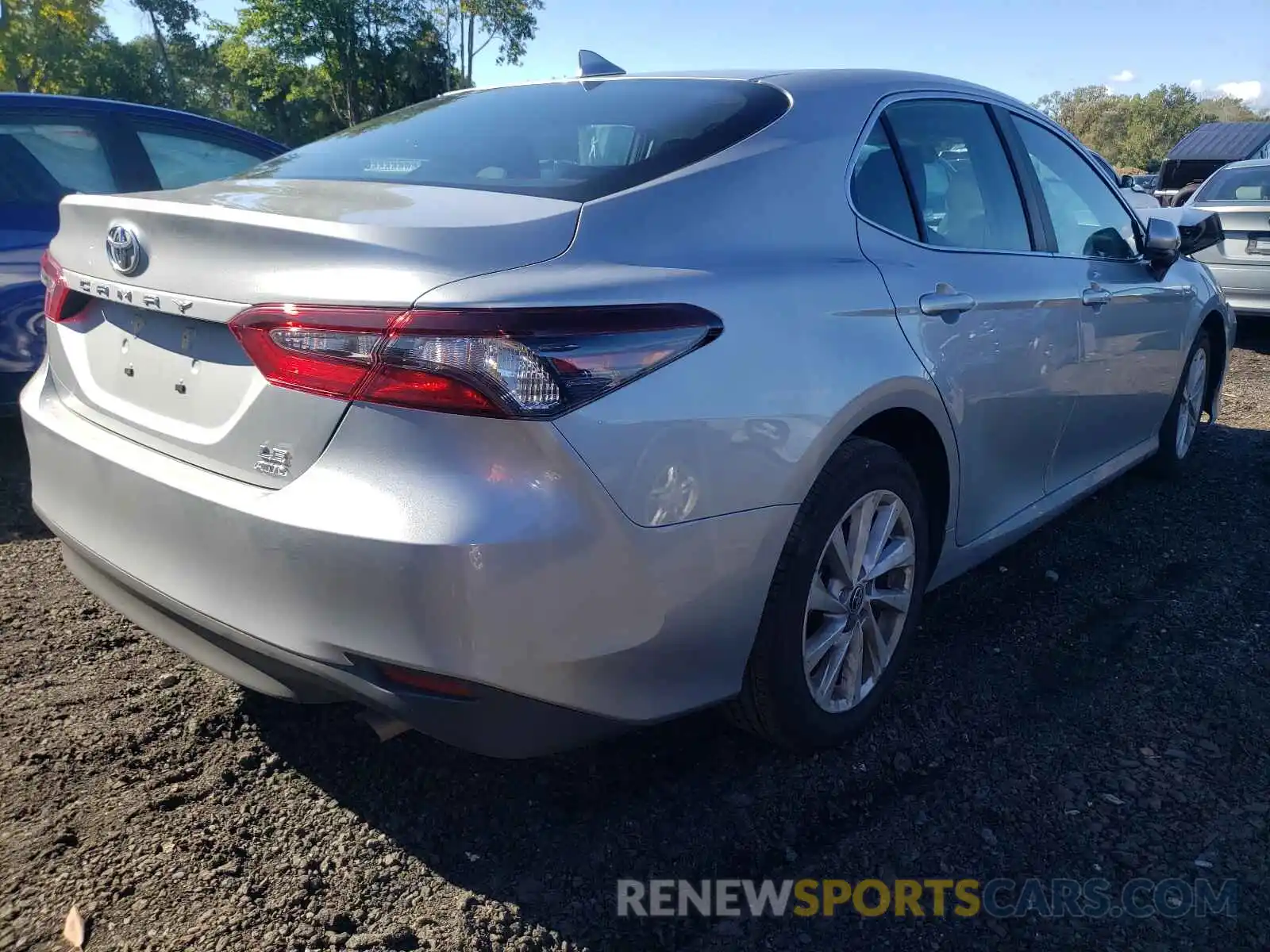 4 Photograph of a damaged car 4T1C11BK8MU035197 TOYOTA CAMRY 2021