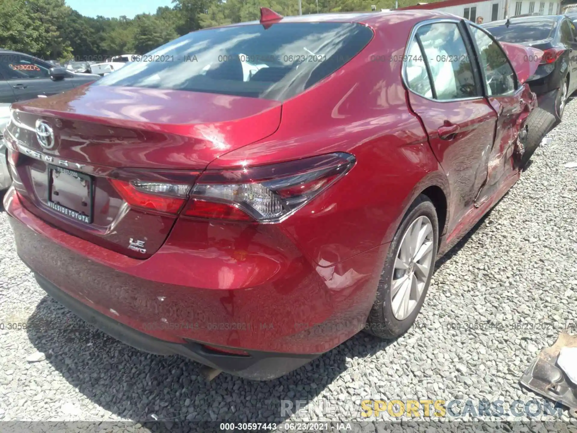 4 Photograph of a damaged car 4T1C11BK8MU035670 TOYOTA CAMRY 2021