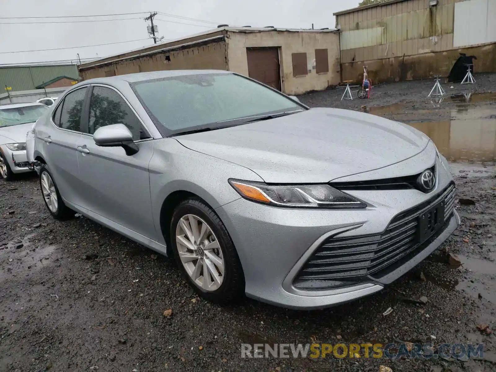 1 Photograph of a damaged car 4T1C11BK8MU044529 TOYOTA CAMRY 2021