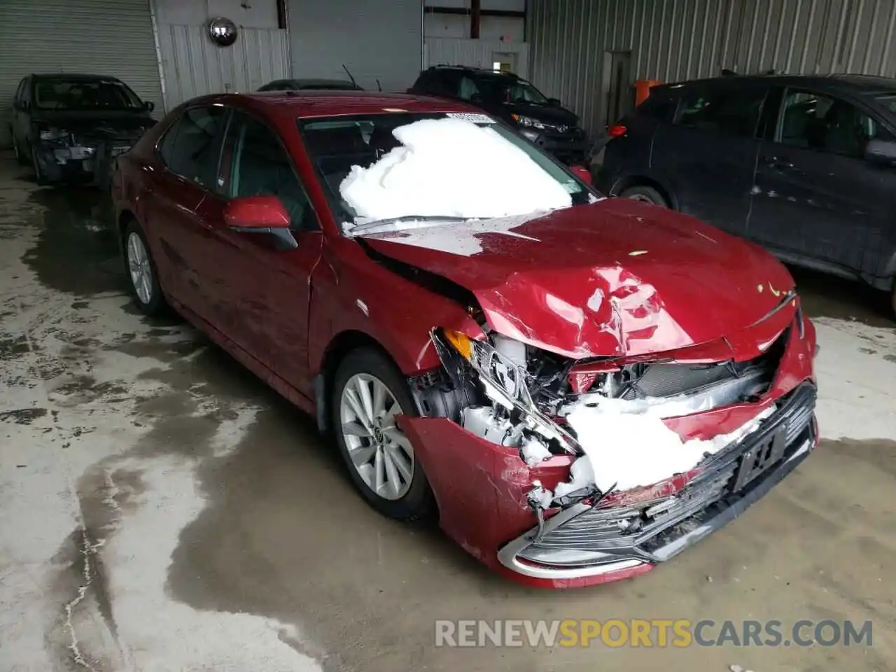 1 Photograph of a damaged car 4T1C11BK9MU027416 TOYOTA CAMRY 2021