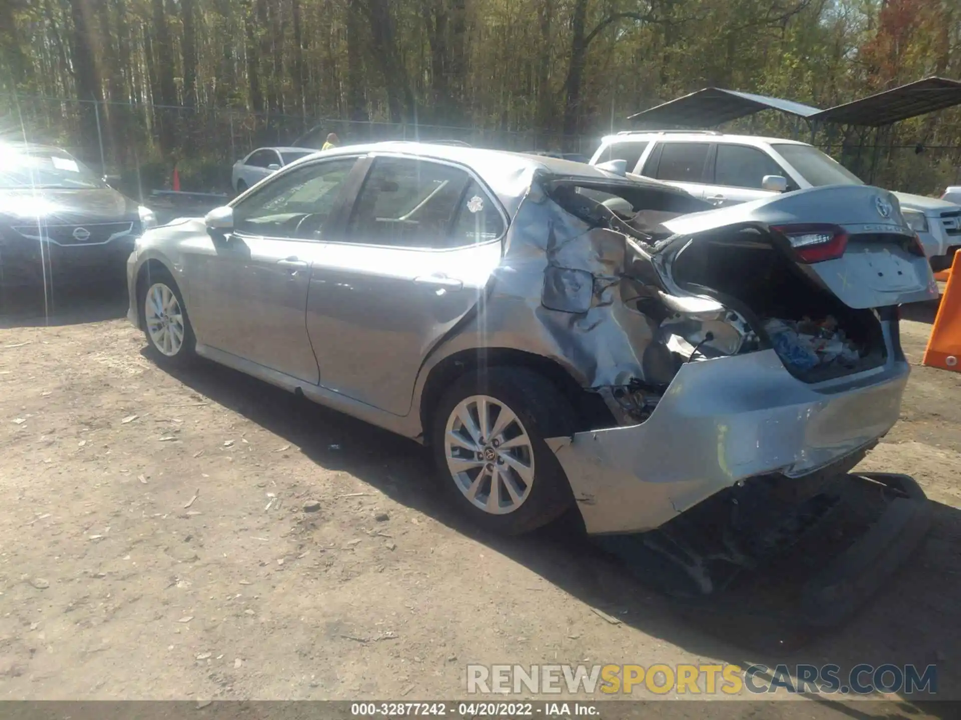 3 Photograph of a damaged car 4T1C11BK9MU030543 TOYOTA CAMRY 2021