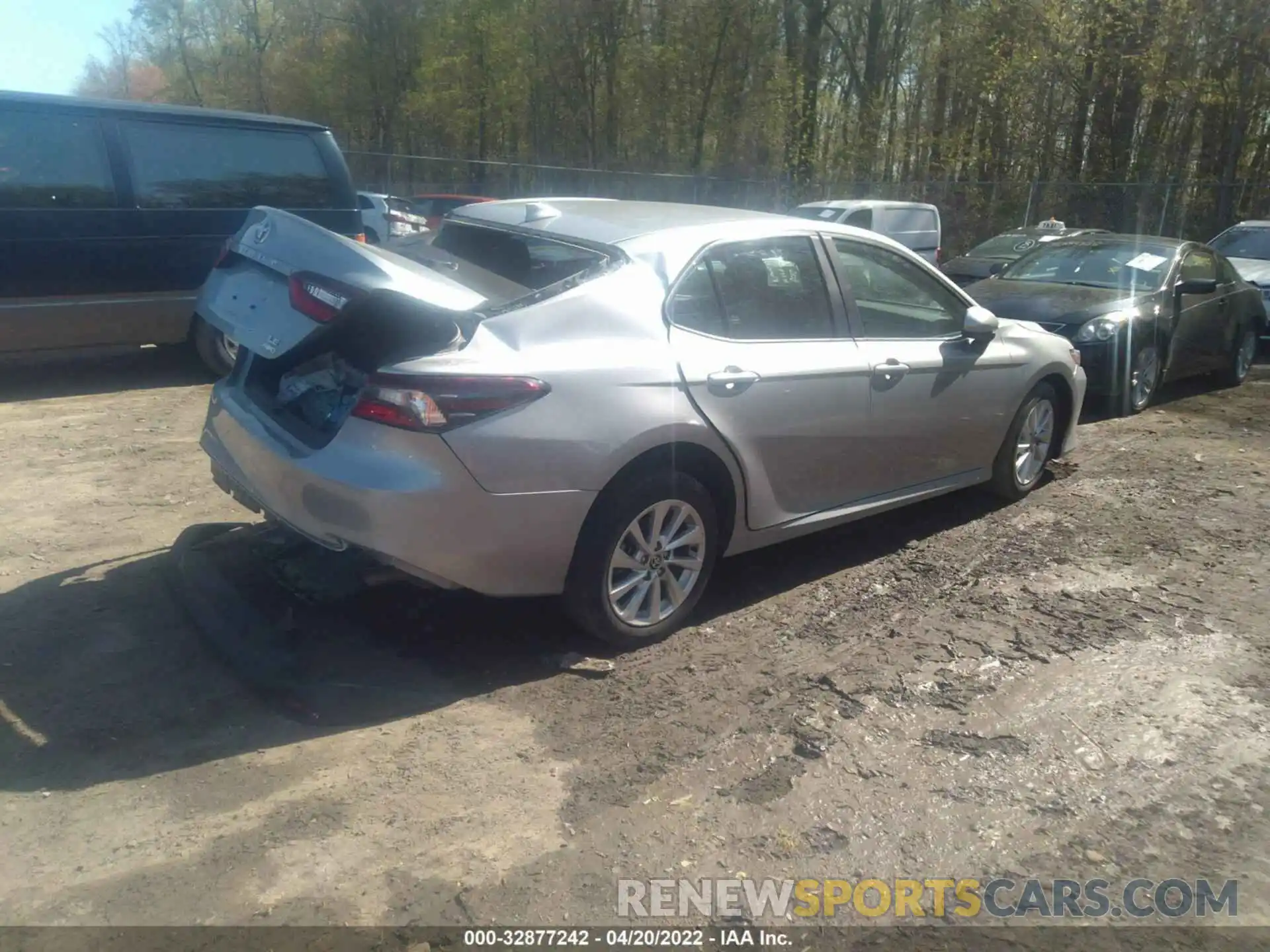 4 Photograph of a damaged car 4T1C11BK9MU030543 TOYOTA CAMRY 2021