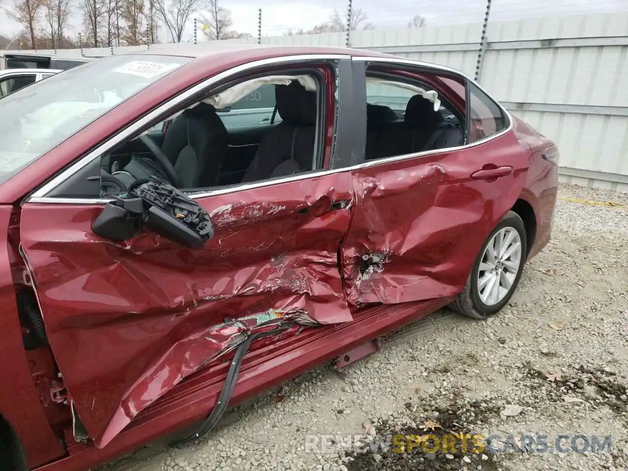 9 Photograph of a damaged car 4T1C11BKXMU027361 TOYOTA CAMRY 2021