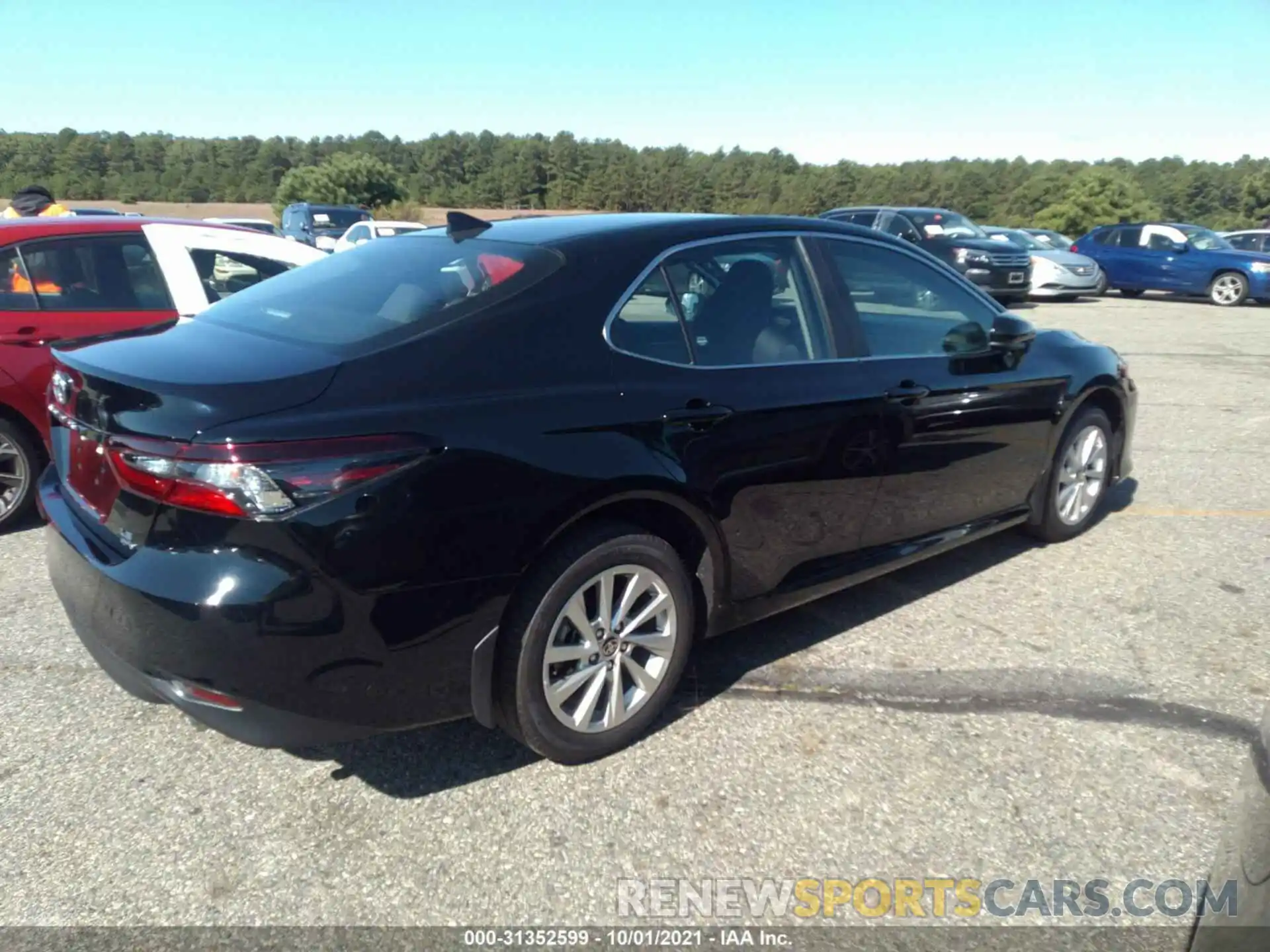 4 Photograph of a damaged car 4T1C11BKXMU029756 TOYOTA CAMRY 2021