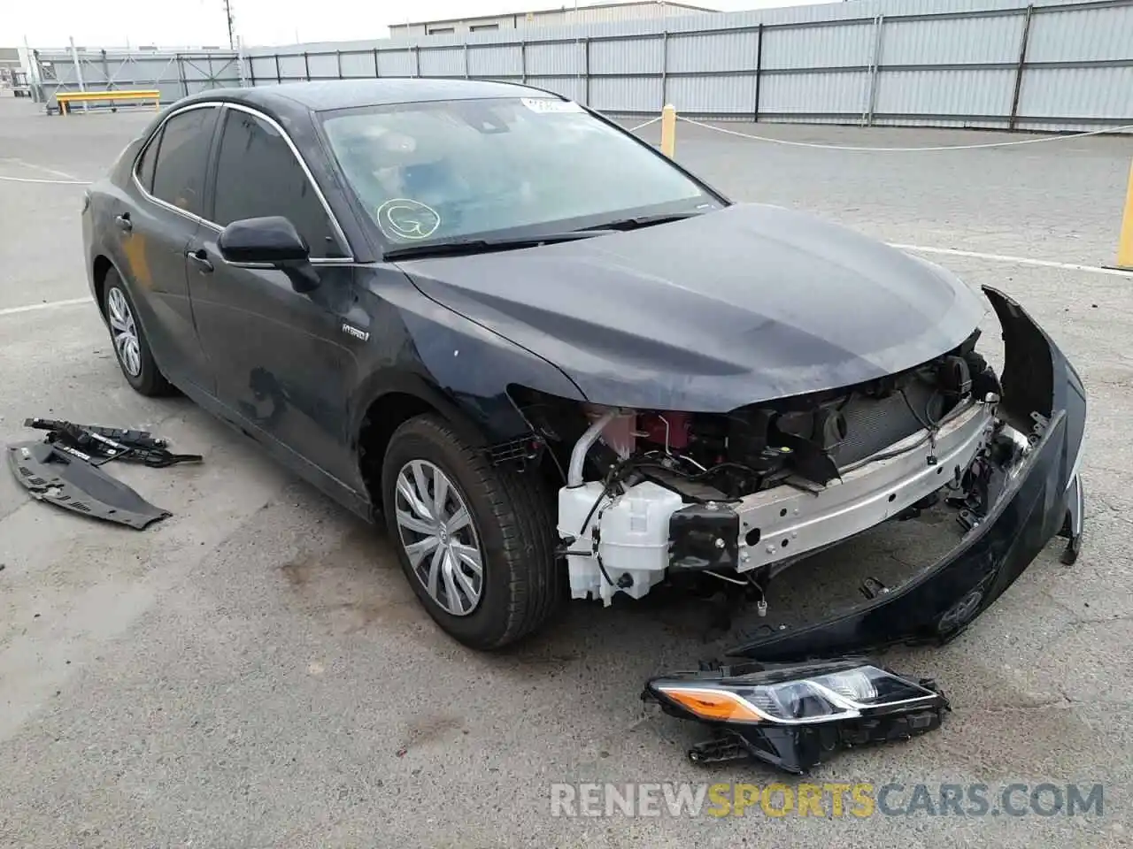 1 Photograph of a damaged car 4T1C31AK0MU547175 TOYOTA CAMRY 2021