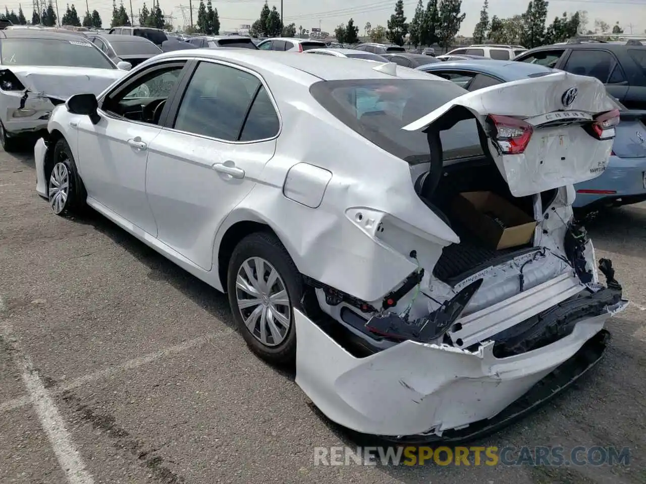 3 Photograph of a damaged car 4T1C31AK0MU547676 TOYOTA CAMRY 2021