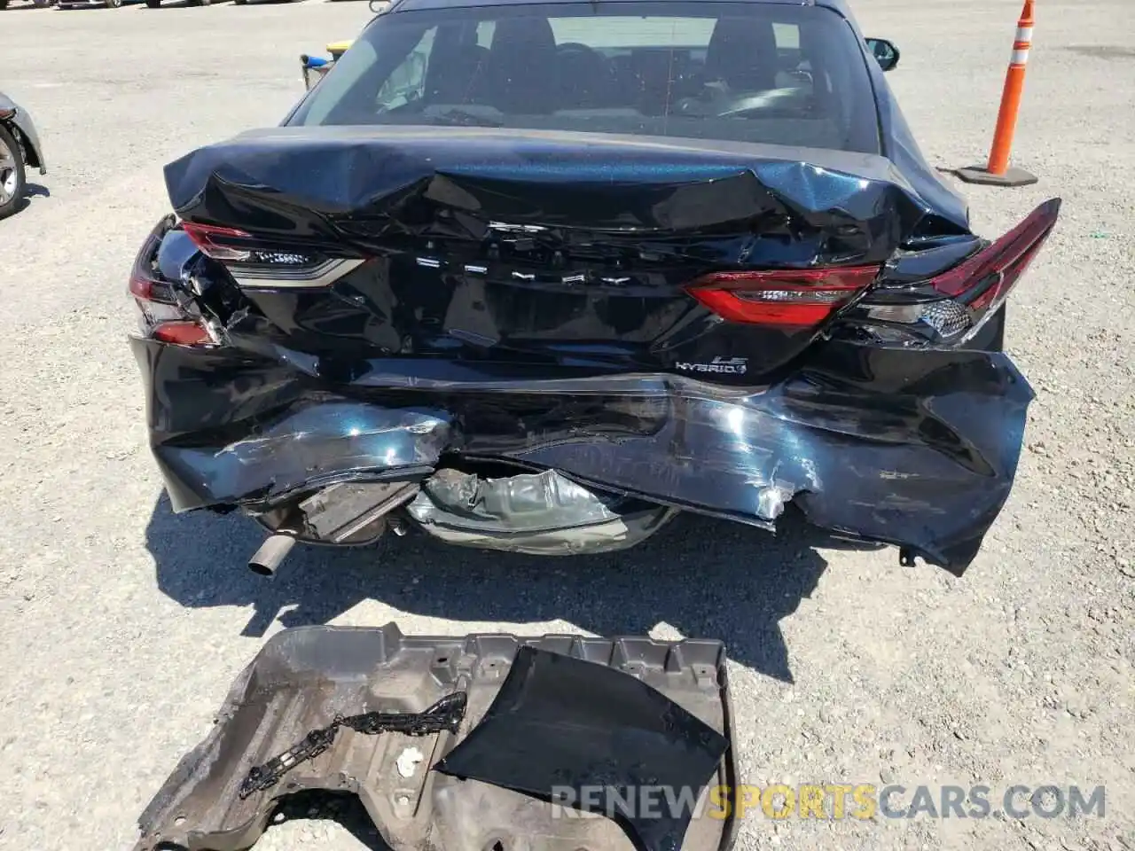 9 Photograph of a damaged car 4T1C31AK0MU556264 TOYOTA CAMRY 2021