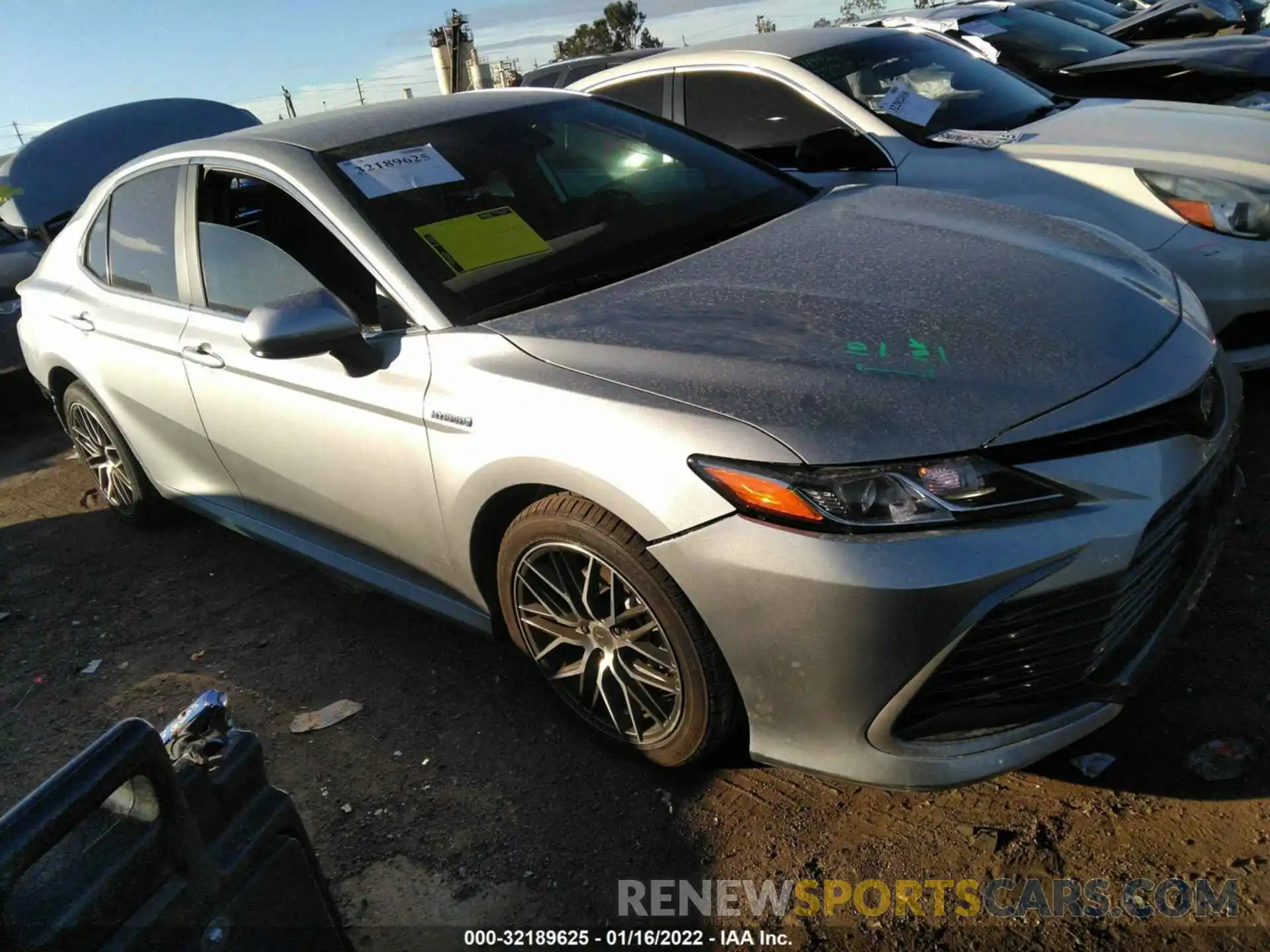 1 Photograph of a damaged car 4T1C31AK0MU556555 TOYOTA CAMRY 2021