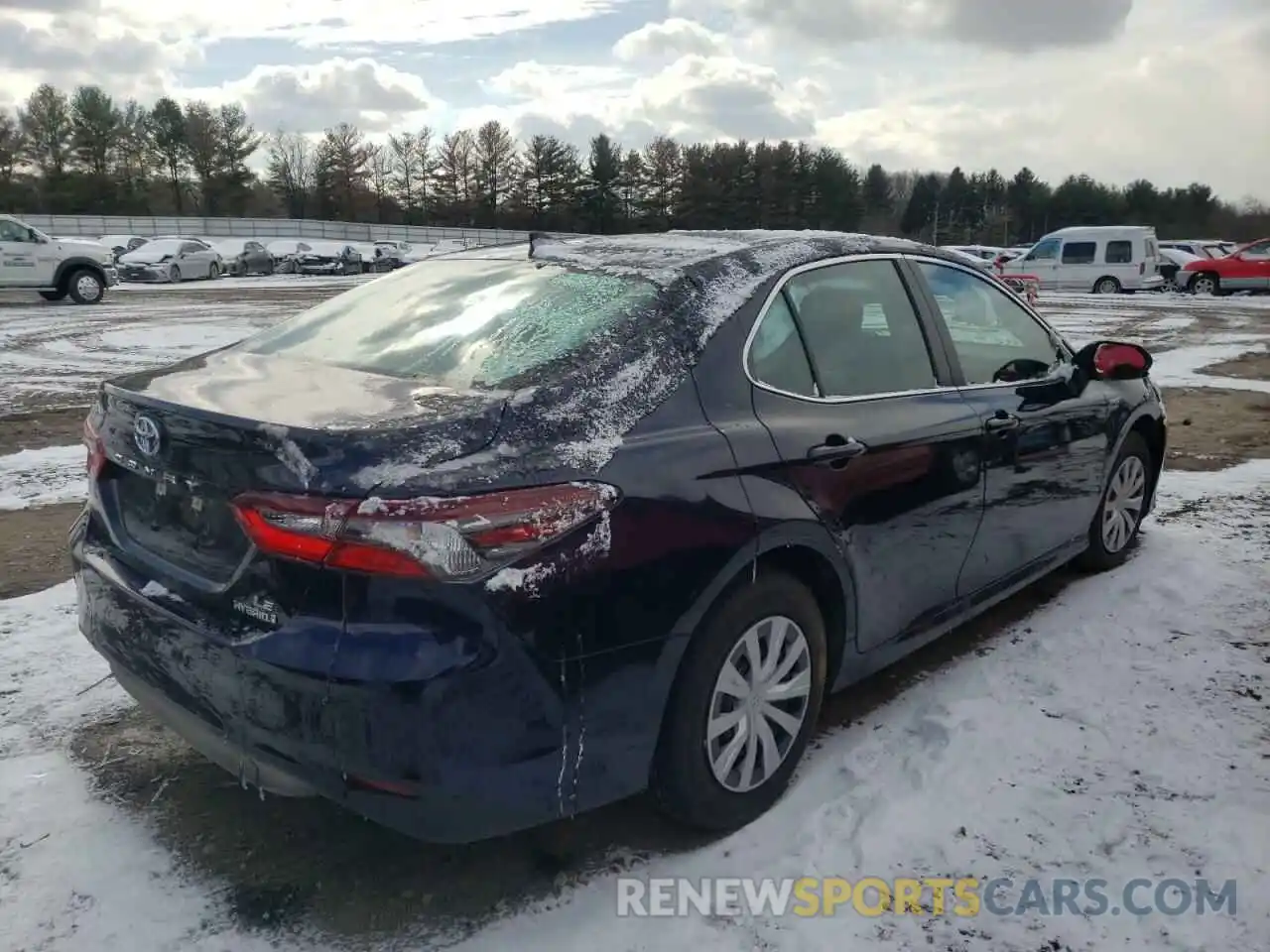 4 Photograph of a damaged car 4T1C31AK0MU561741 TOYOTA CAMRY 2021