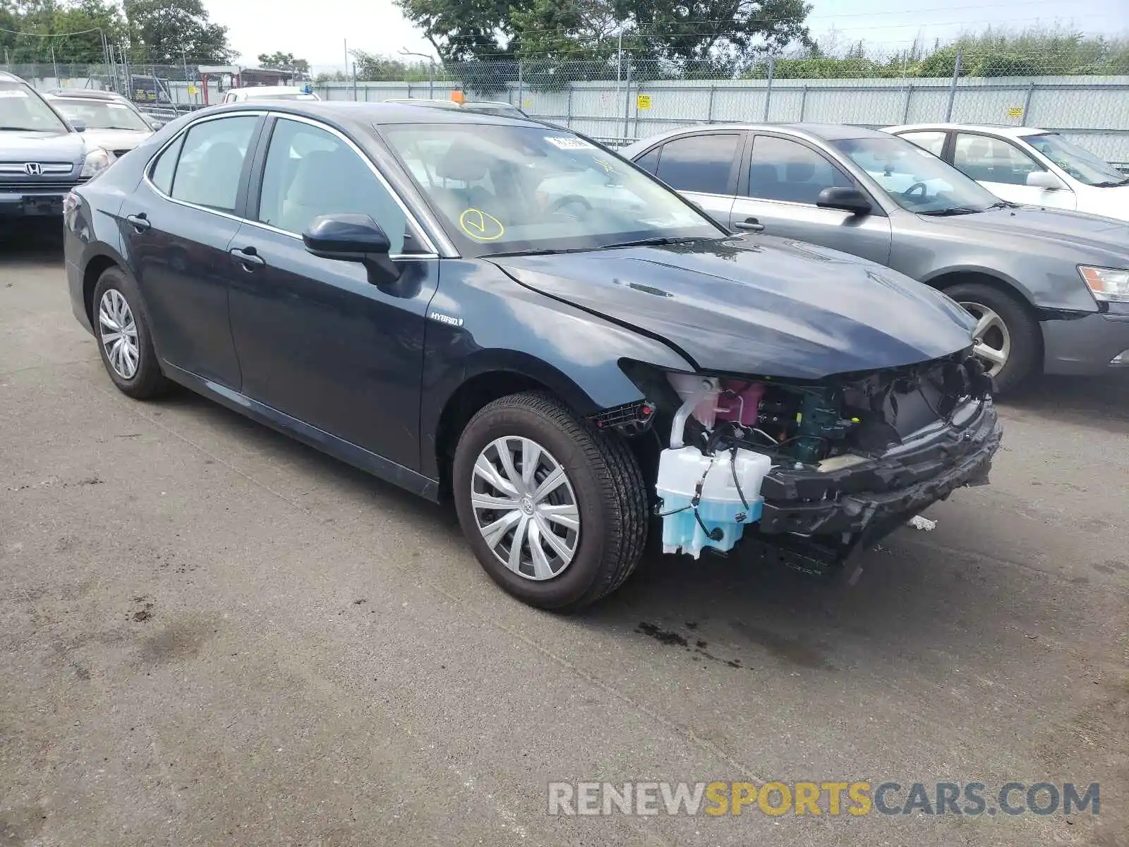 1 Photograph of a damaged car 4T1C31AK1MU025221 TOYOTA CAMRY 2021