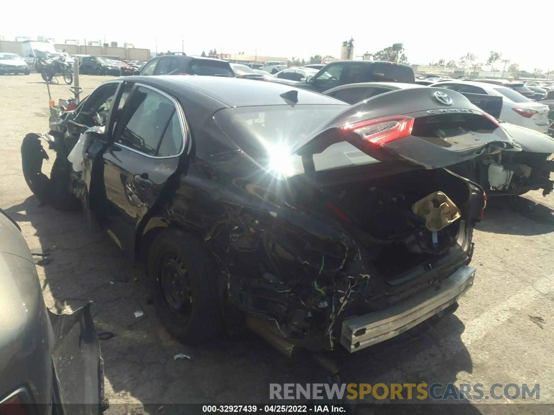 3 Photograph of a damaged car 4T1C31AK1MU028345 TOYOTA CAMRY 2021