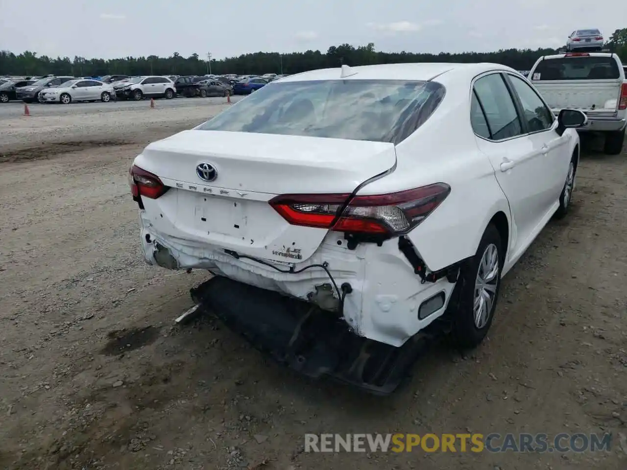 4 Photograph of a damaged car 4T1C31AK1MU553633 TOYOTA CAMRY 2021