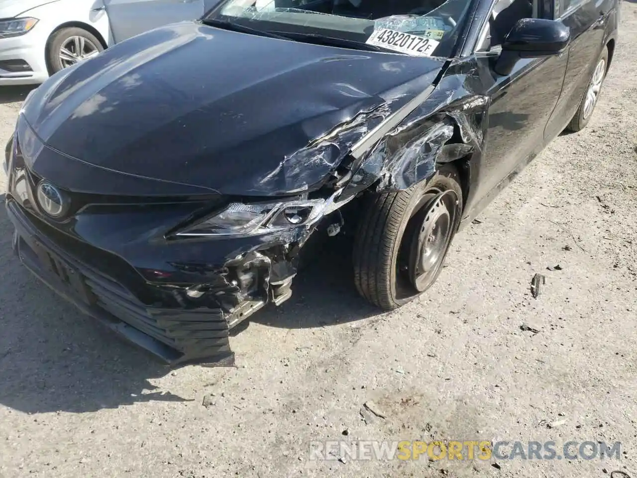 9 Photograph of a damaged car 4T1C31AK1MU557505 TOYOTA CAMRY 2021