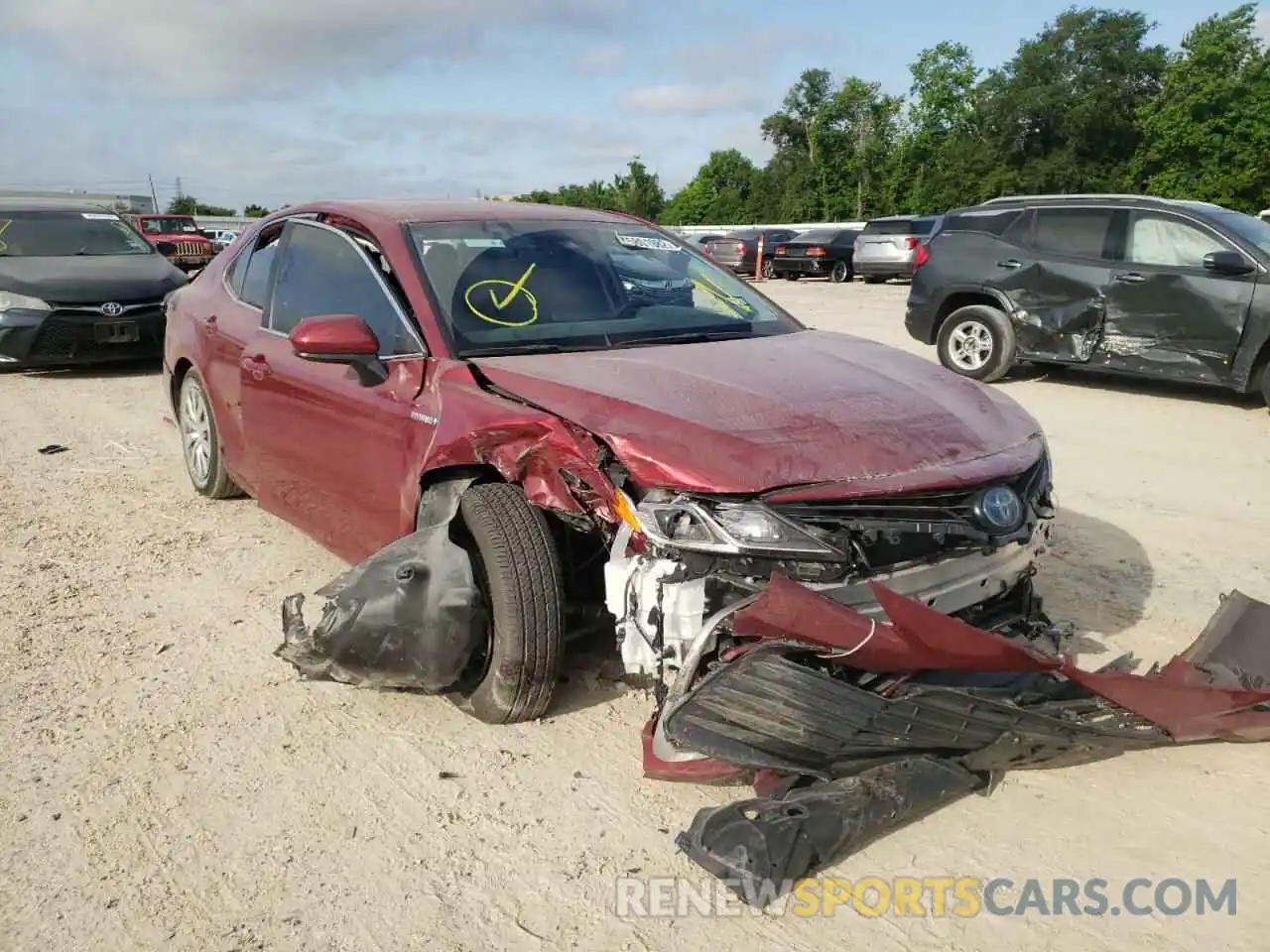 1 Photograph of a damaged car 4T1C31AK1MU567340 TOYOTA CAMRY 2021