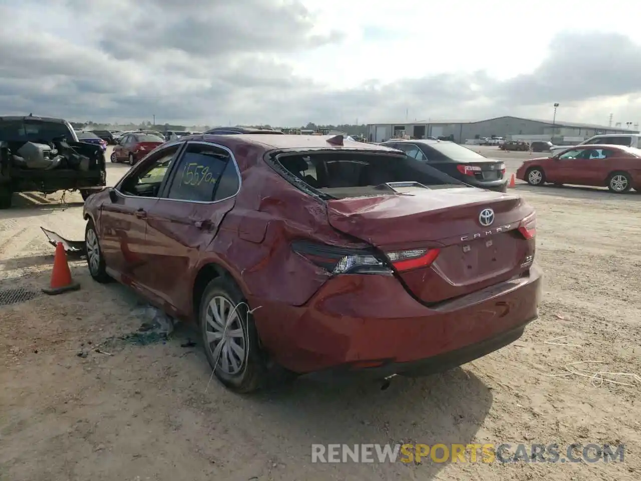 3 Photograph of a damaged car 4T1C31AK1MU567340 TOYOTA CAMRY 2021