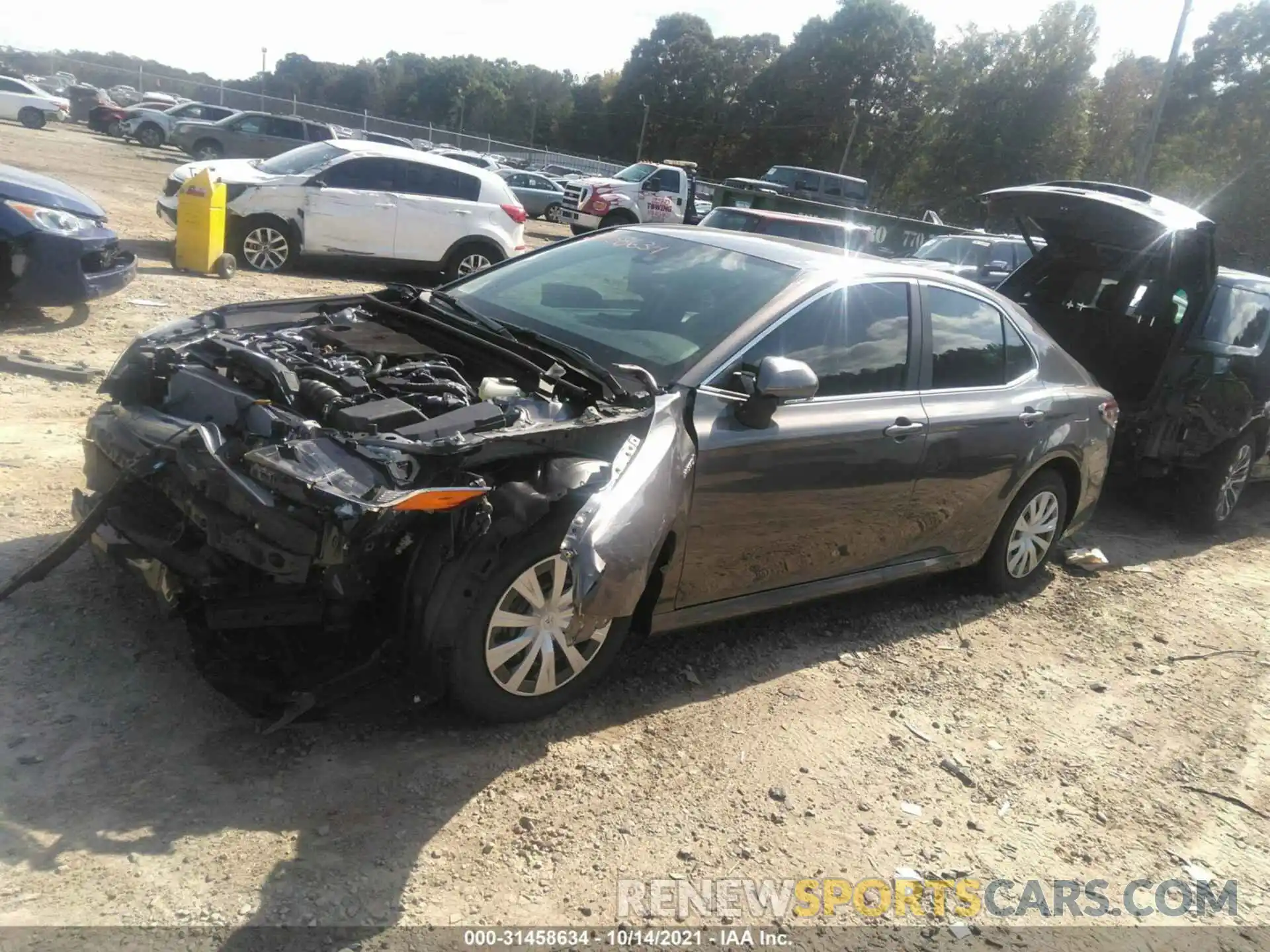 2 Photograph of a damaged car 4T1C31AK2MU555391 TOYOTA CAMRY 2021