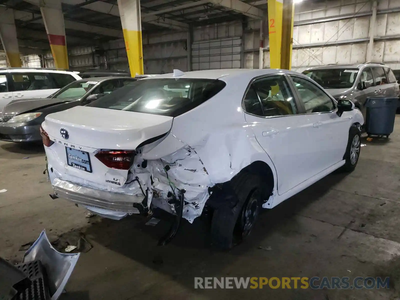 4 Photograph of a damaged car 4T1C31AK2MU560428 TOYOTA CAMRY 2021