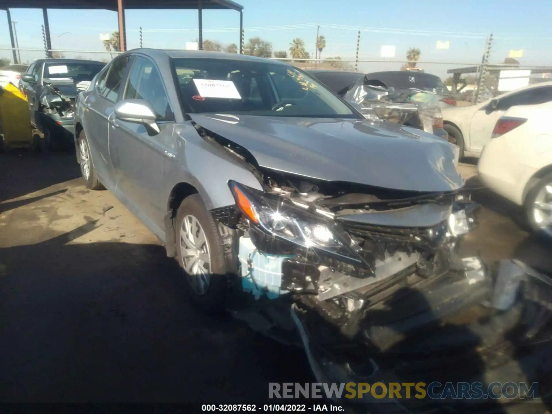 1 Photograph of a damaged car 4T1C31AK2MU564088 TOYOTA CAMRY 2021