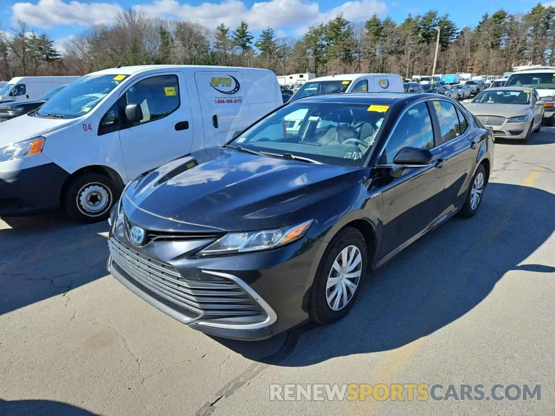 19 Photograph of a damaged car 4T1C31AK3MU021011 TOYOTA CAMRY 2021