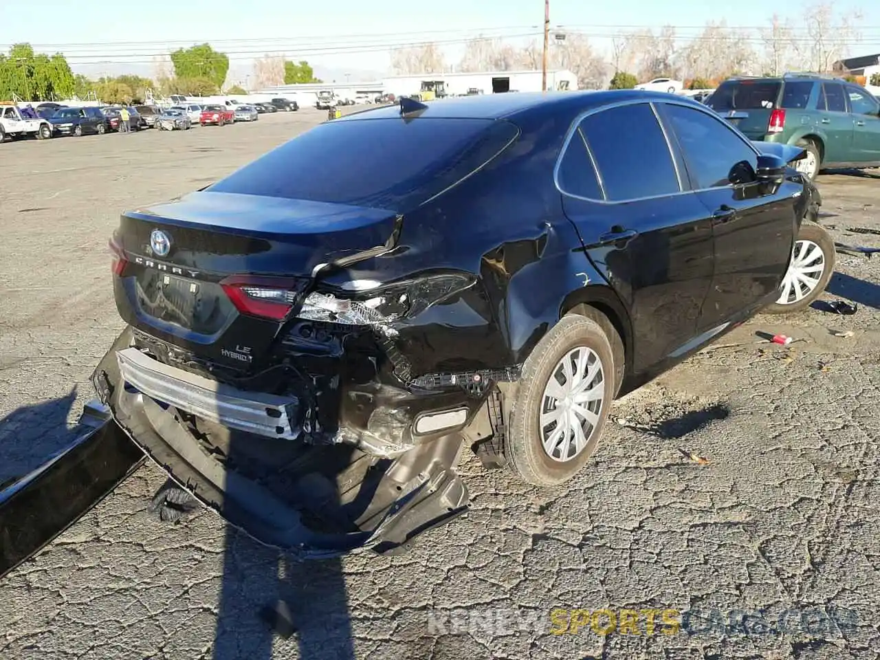 4 Photograph of a damaged car 4T1C31AK3MU022398 TOYOTA CAMRY 2021