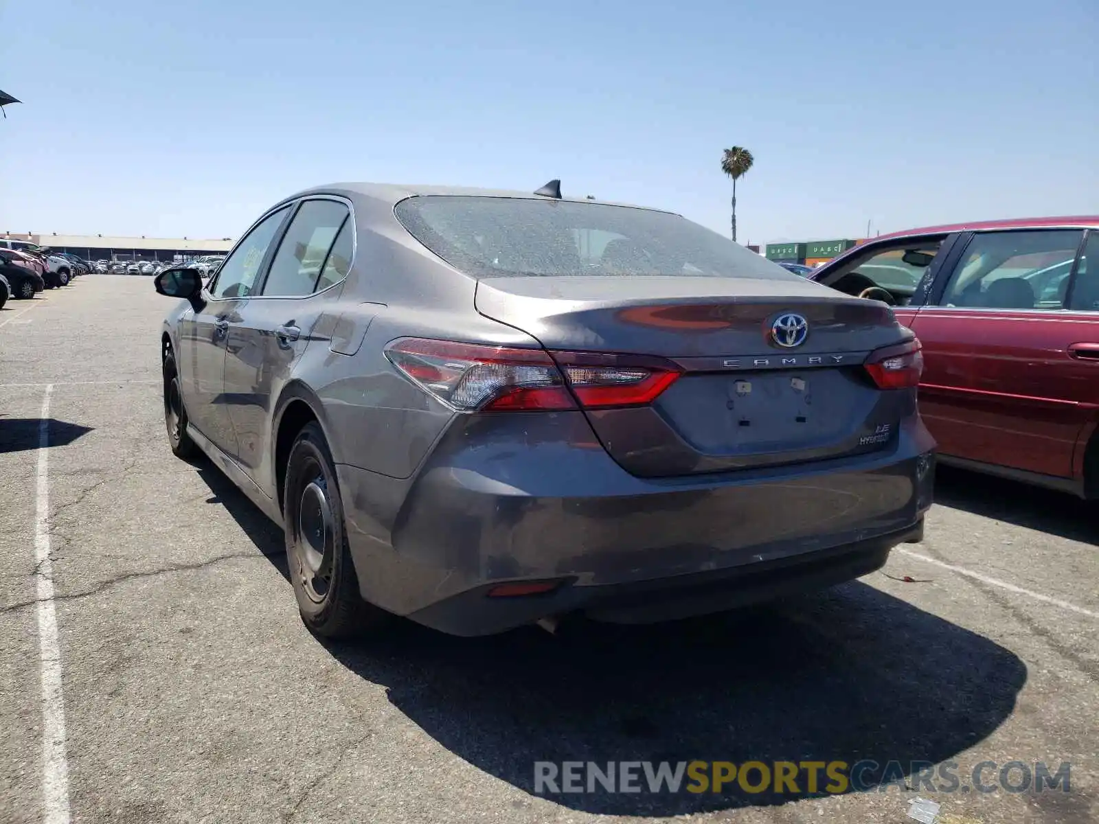 3 Photograph of a damaged car 4T1C31AK3MU550197 TOYOTA CAMRY 2021