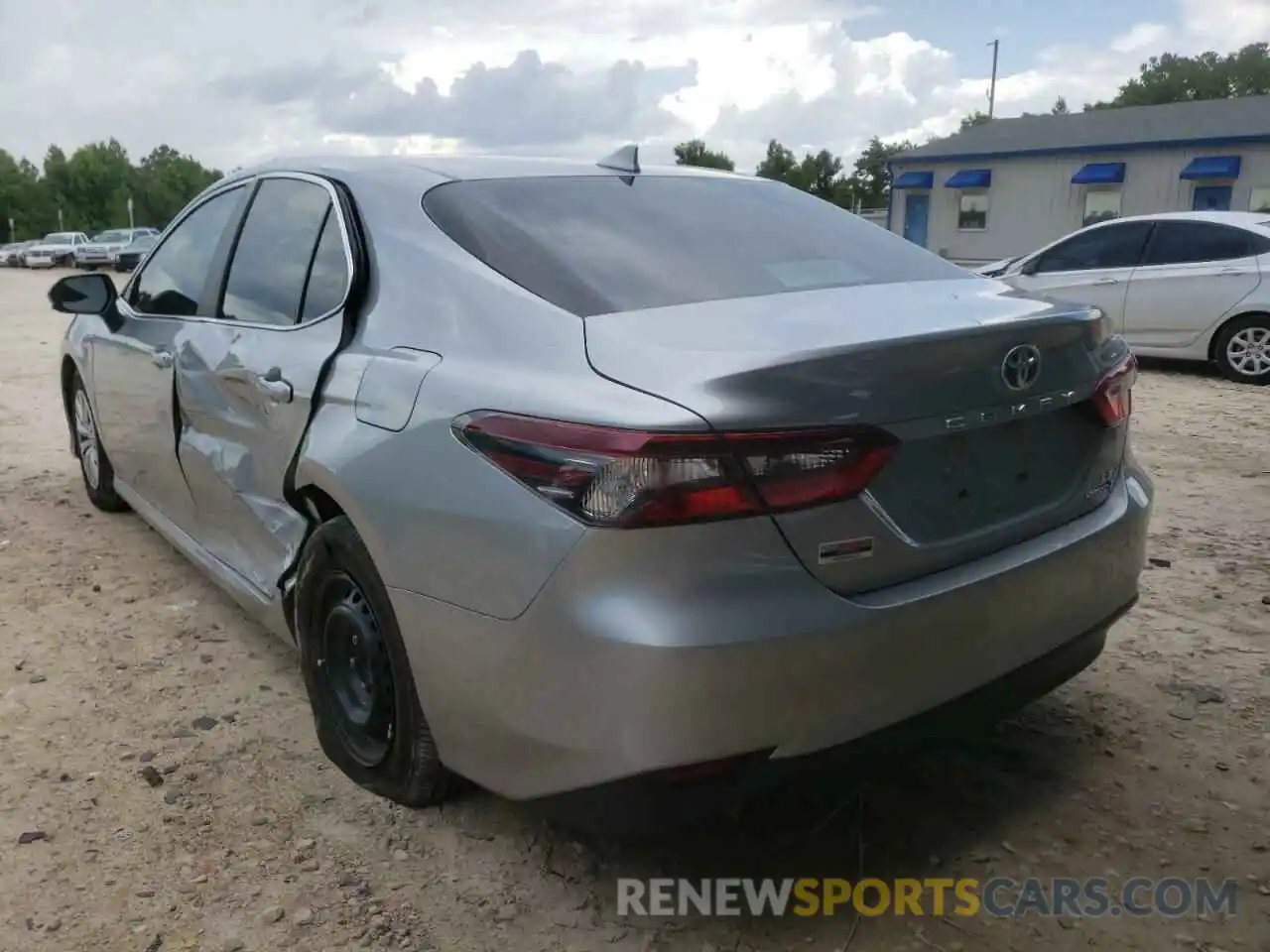 3 Photograph of a damaged car 4T1C31AK3MU552077 TOYOTA CAMRY 2021