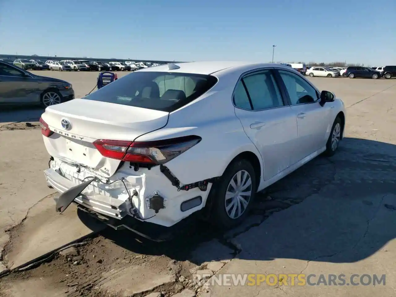 4 Photograph of a damaged car 4T1C31AK4MU568580 TOYOTA CAMRY 2021