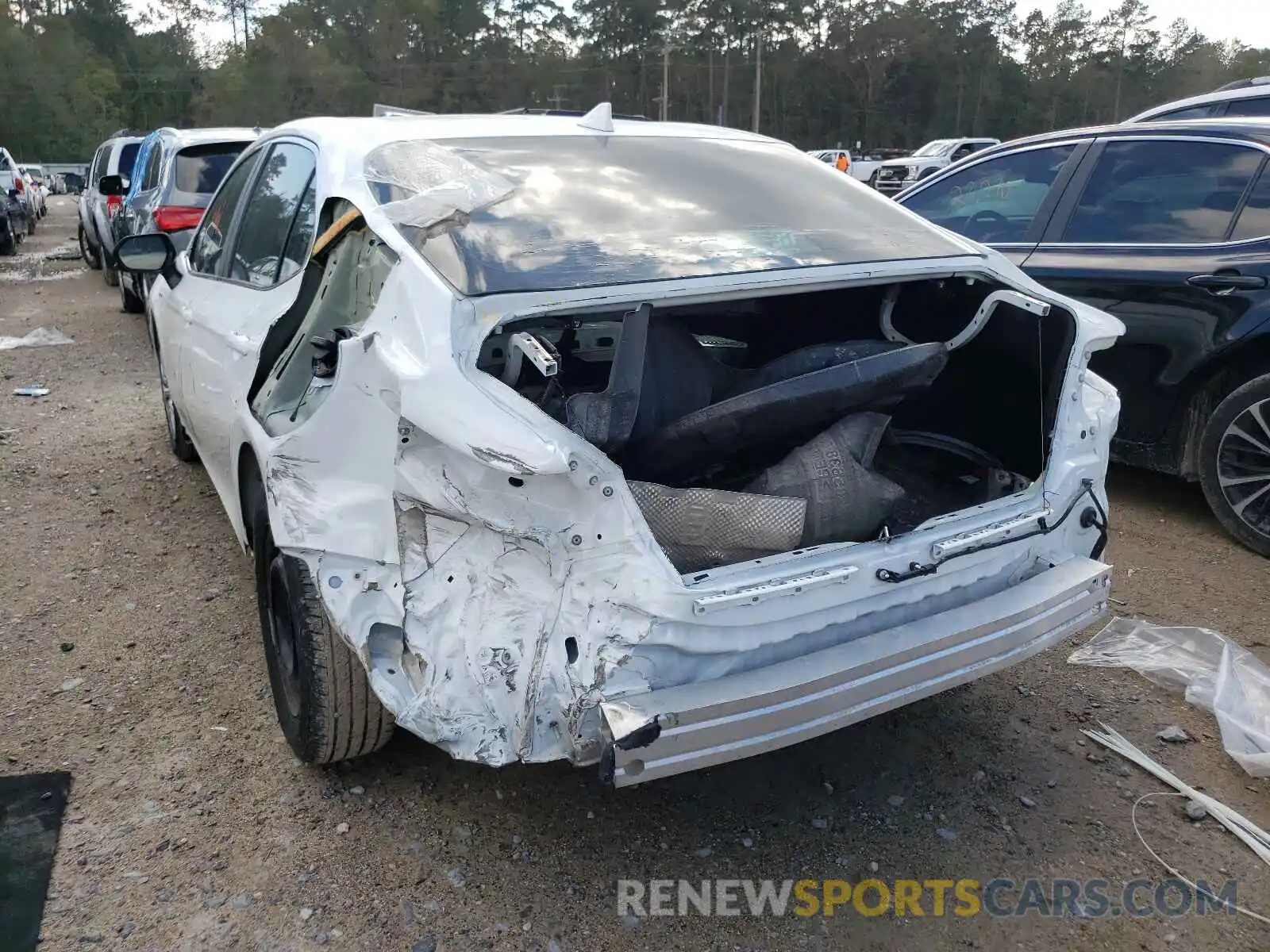 3 Photograph of a damaged car 4T1C31AK5MU020703 TOYOTA CAMRY 2021