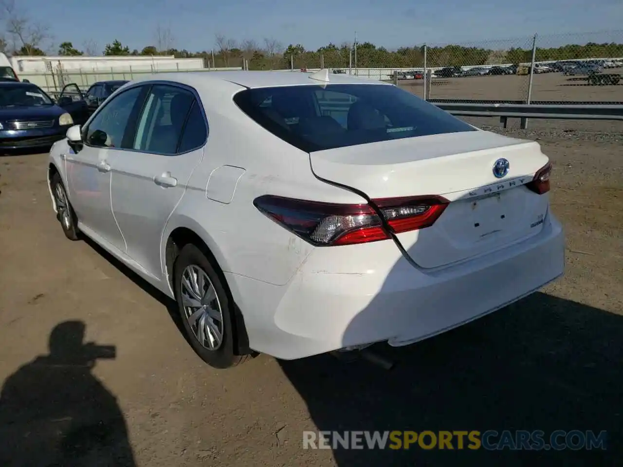 3 Photograph of a damaged car 4T1C31AK5MU025674 TOYOTA CAMRY 2021