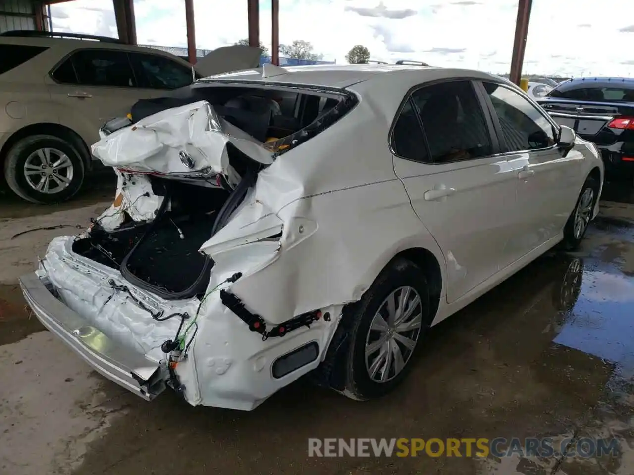 4 Photograph of a damaged car 4T1C31AK5MU547835 TOYOTA CAMRY 2021