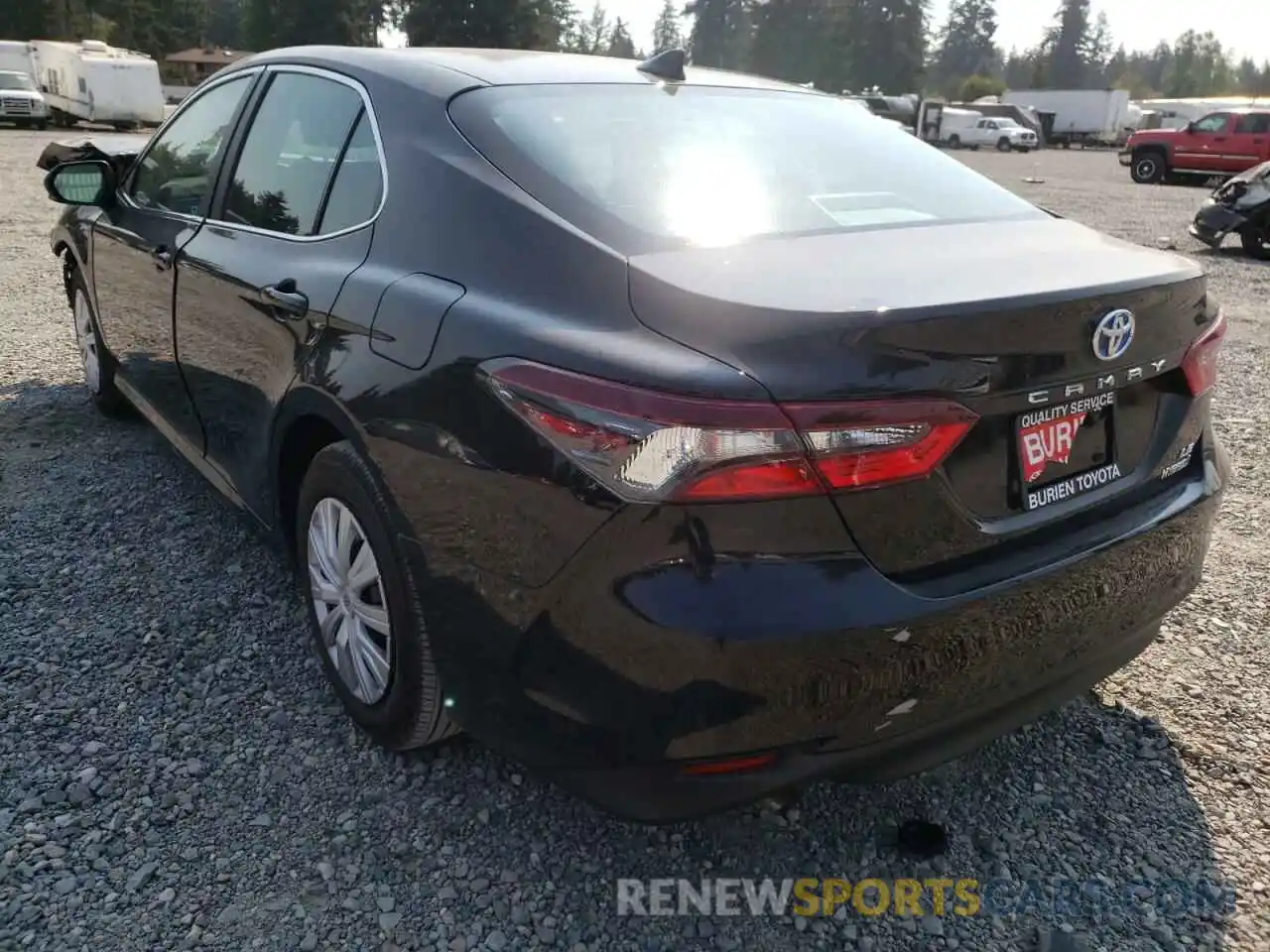 3 Photograph of a damaged car 4T1C31AK5MU551111 TOYOTA CAMRY 2021