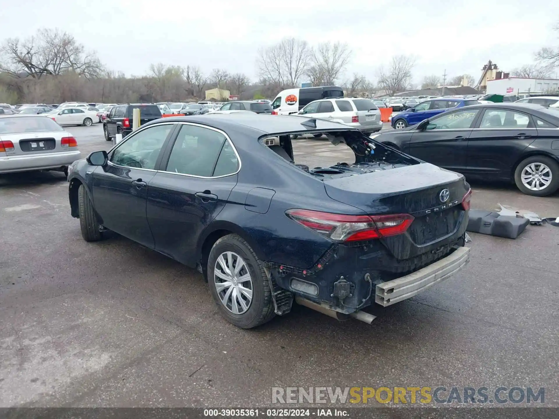 3 Photograph of a damaged car 4T1C31AK5MU551318 TOYOTA CAMRY 2021