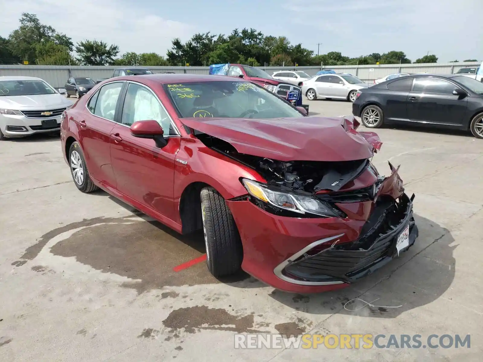 1 Photograph of a damaged car 4T1C31AK5MU558477 TOYOTA CAMRY 2021