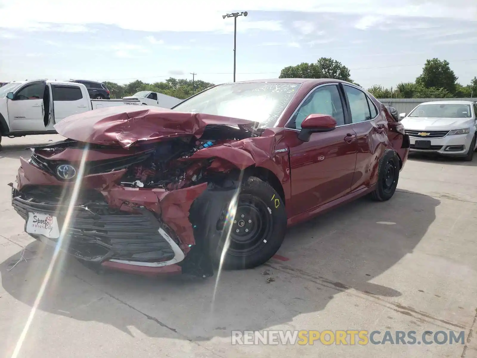 2 Photograph of a damaged car 4T1C31AK5MU558477 TOYOTA CAMRY 2021