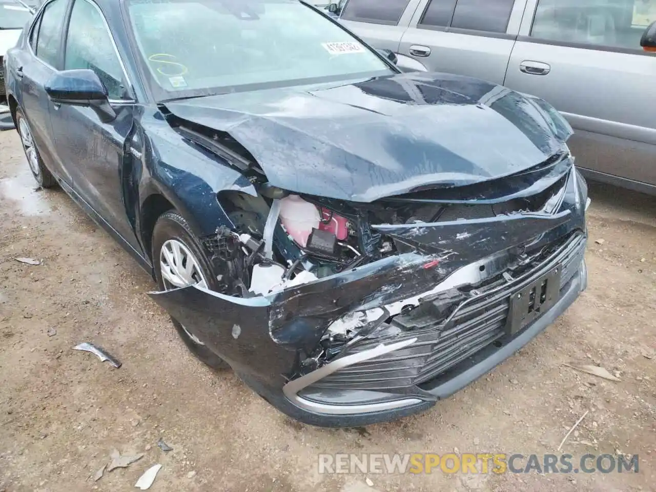 9 Photograph of a damaged car 4T1C31AK5MU562786 TOYOTA CAMRY 2021