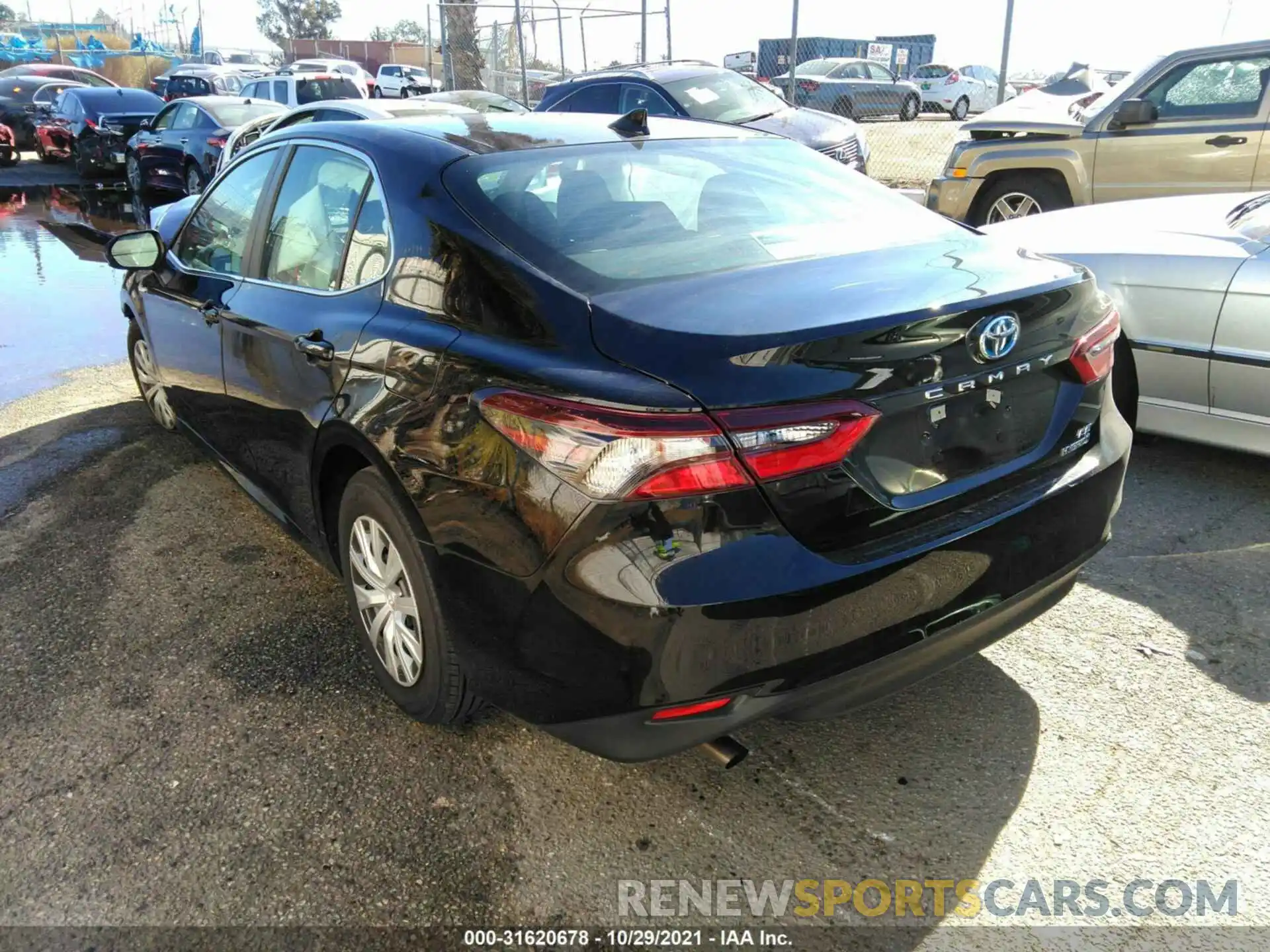 3 Photograph of a damaged car 4T1C31AK5MU569902 TOYOTA CAMRY 2021