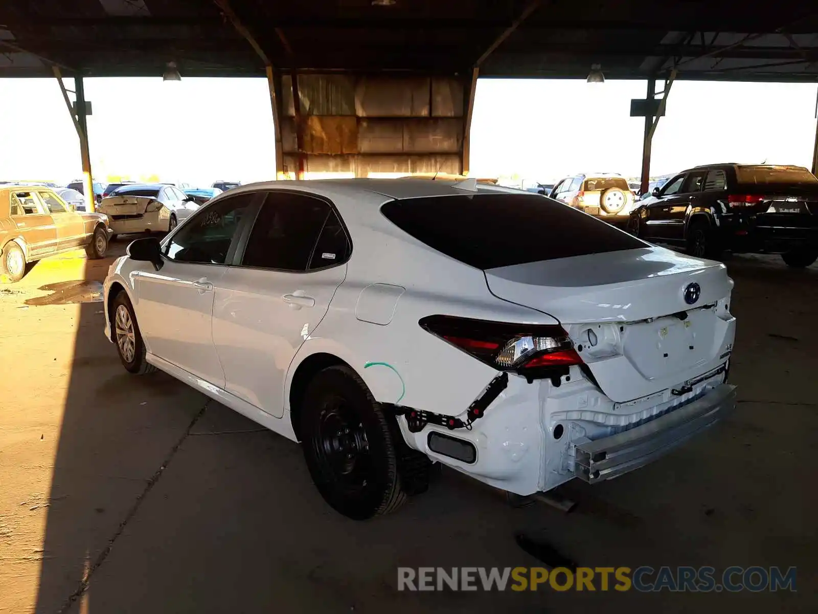 3 Photograph of a damaged car 4T1C31AK6MU549691 TOYOTA CAMRY 2021