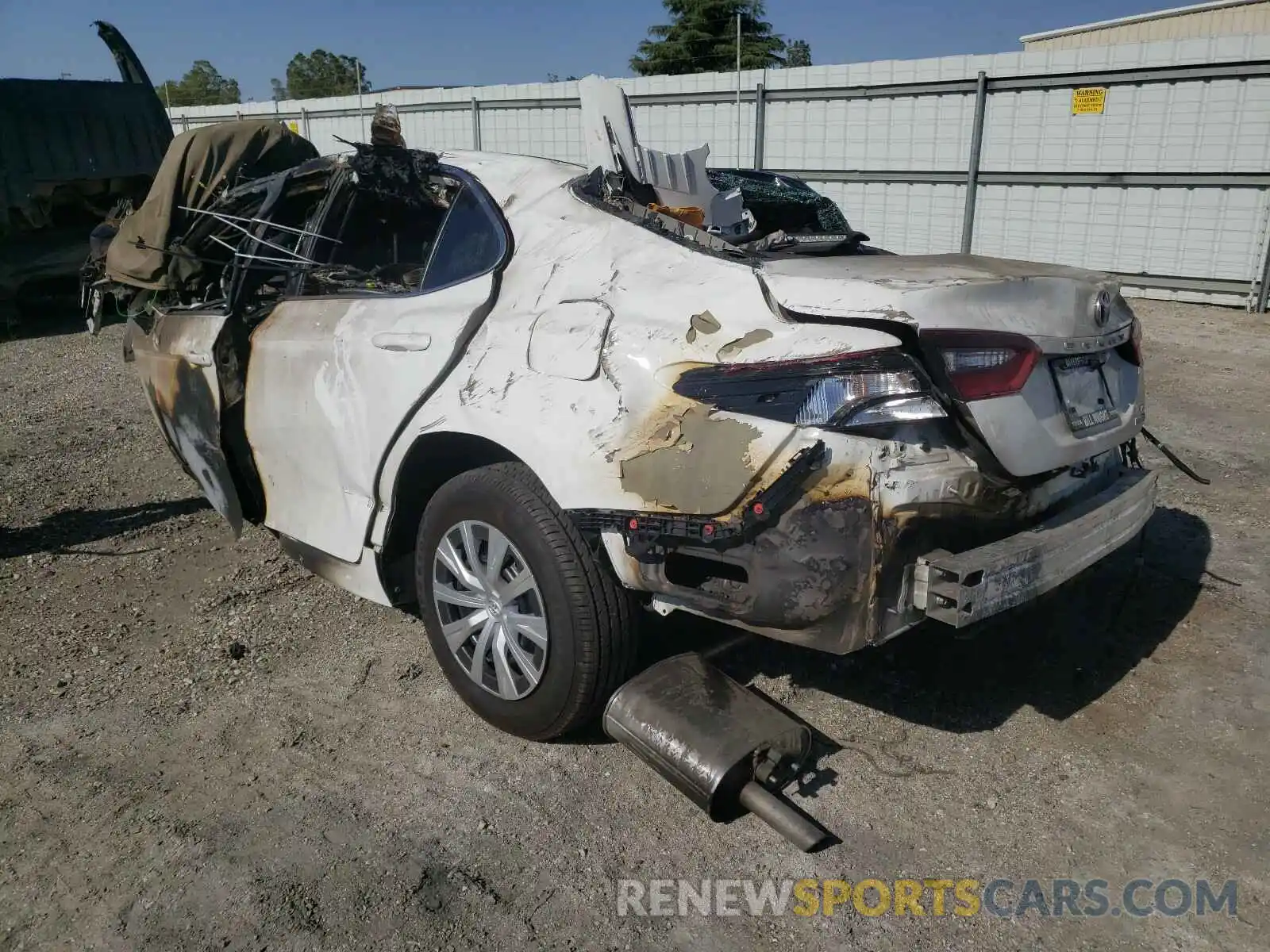 3 Photograph of a damaged car 4T1C31AK6MU551294 TOYOTA CAMRY 2021