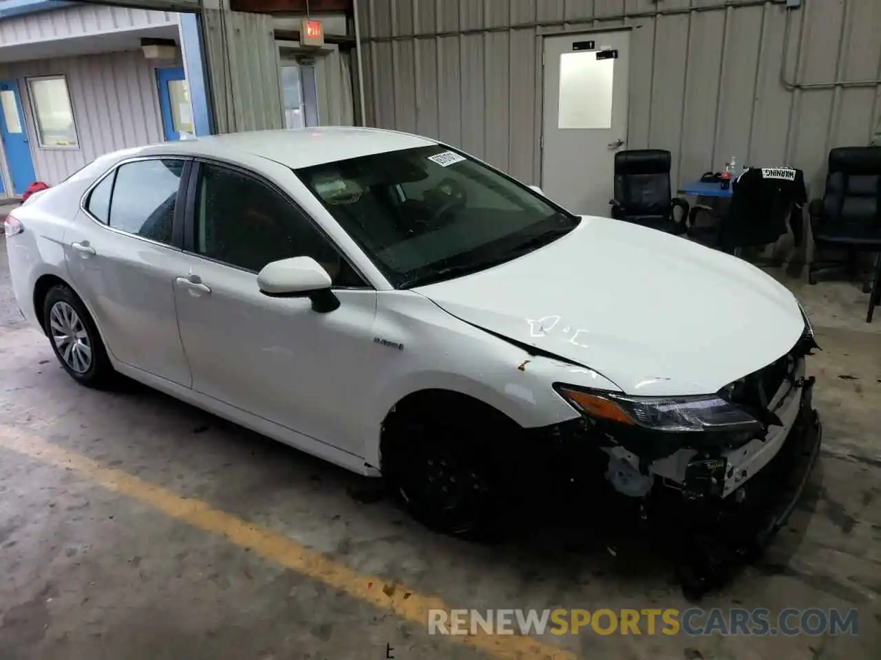 1 Photograph of a damaged car 4T1C31AK6MU555328 TOYOTA CAMRY 2021