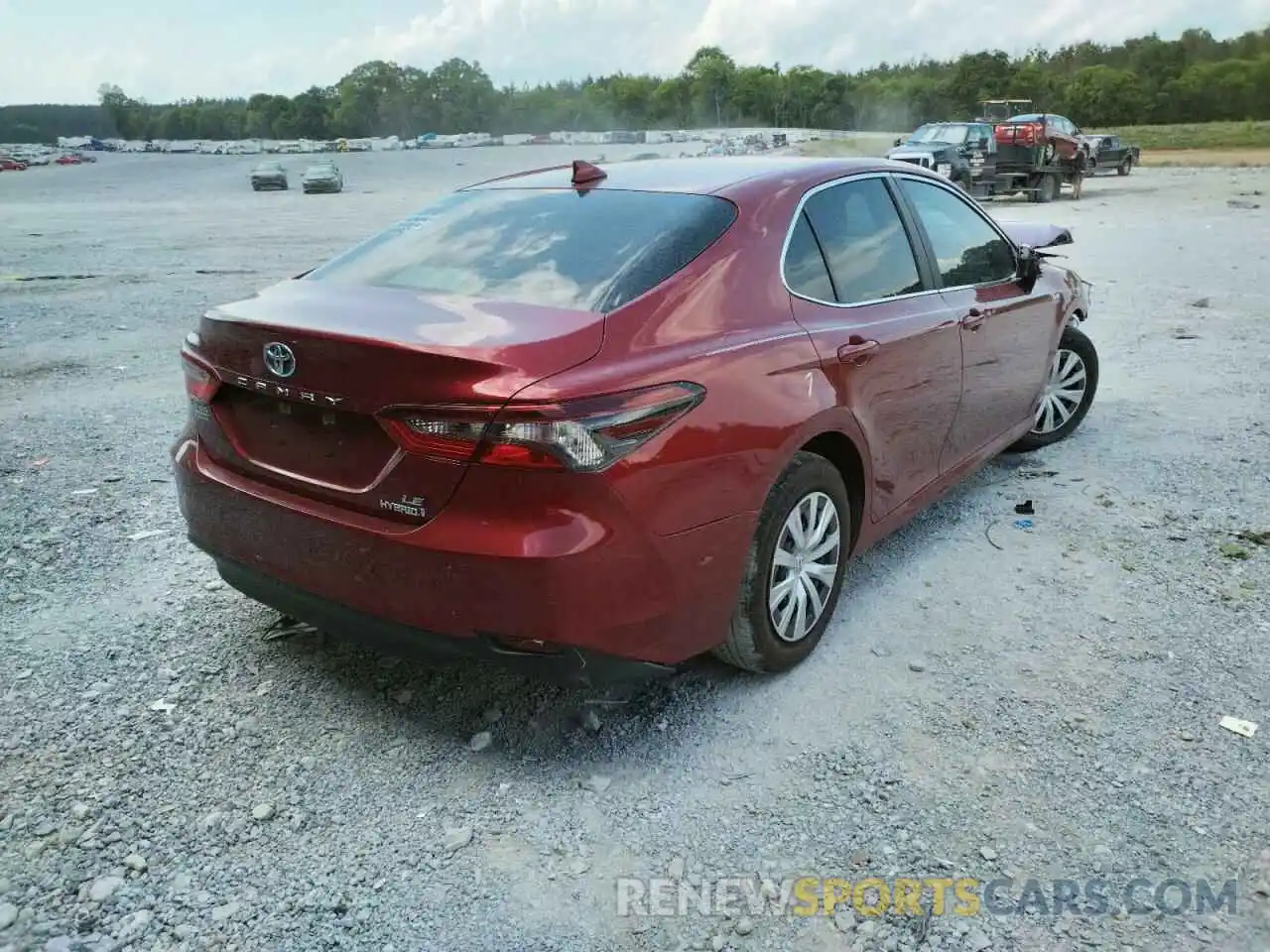 4 Photograph of a damaged car 4T1C31AK6MU557337 TOYOTA CAMRY 2021