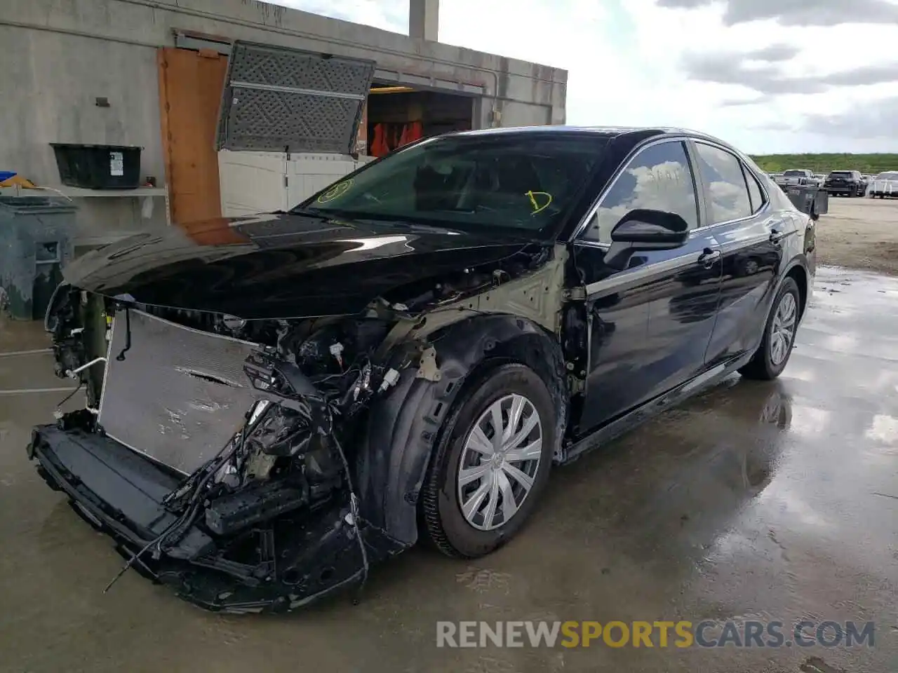 2 Photograph of a damaged car 4T1C31AK6MU562523 TOYOTA CAMRY 2021